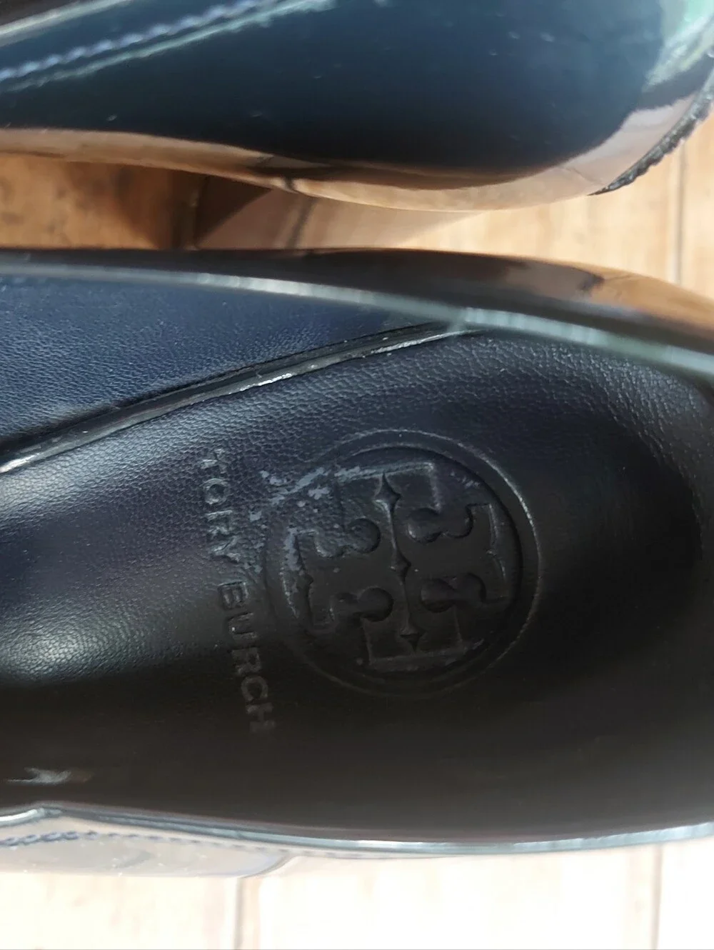Tory Burch Black Patent Leather Loafers – Size 8M